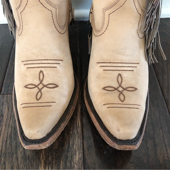 Junk Gypsy by Lane Spirit Animal Snip Toe Ankle Boots - Bone 7.5 - Picture 3 of 10